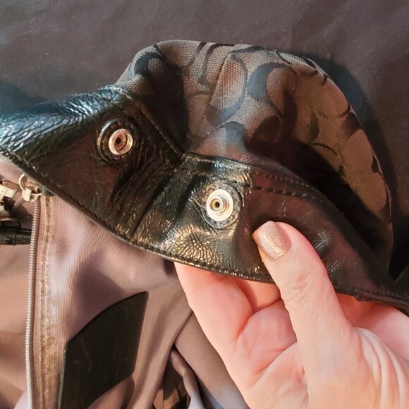 Coach Soho Signature Black Canvas & Leather Tote - Picture 6 of 16